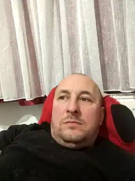 Snapshot of intx800 chatting on December 17, 4:32 pm intx800 online show from December 17, 4:32 pm