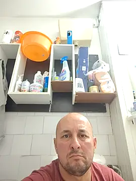 Snapshot of intx800 chatting on October 8, 3:20 pm intx800 online show from October 8, 3:20 pm