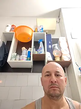 Snapshot of intx800 chatting on November 8, 3:18 am intx800 online show from November 8, 3:18 am