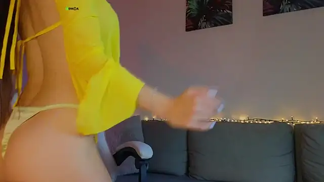 tina akira online show from October 27, 7:40 pm