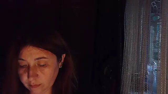 Snapshot of FiireTaliia chatting on December 2, 1:35 pm FiireTaliia online show from December 2, 1:35 pm