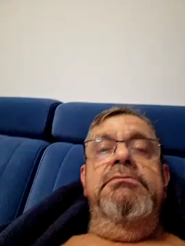 Snapshot of axecoman60 chatting on January 16, 9:08 pm axecoman60 online show from January 16, 9:08 pm