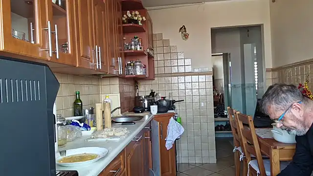 Snapshot of axecoman60 chatting on March 7, 1:07 pm axecoman60 online show from March 7, 1:07 pm