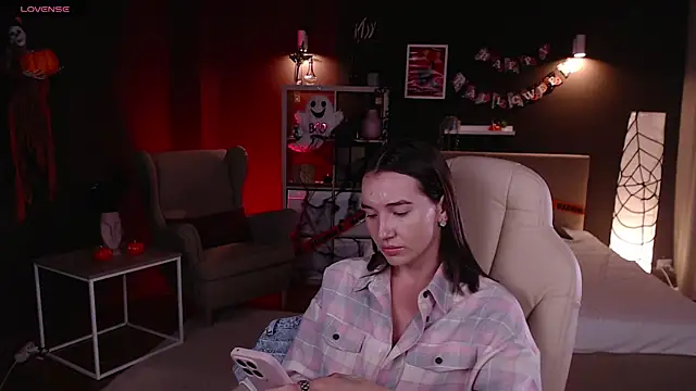 Snapshot of Bellla_Haddid chatting on October 23, 1:05 am Bellla Haddid online show from October 23, 1:05 am