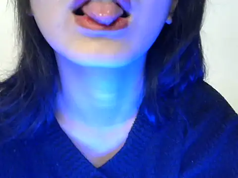 Snapshot of amrita2210 chatting on January 8, 8:29 pm amrita2210 online show from January 8, 8:29 pm