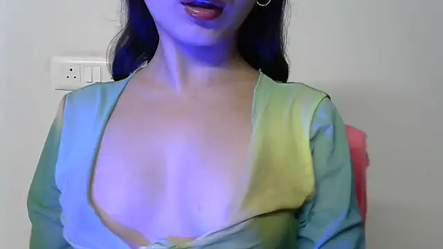 Snapshot of amrita2210 chatting on October 4, 5:44 pm amrita2210 online show from October 4, 5:44 pm