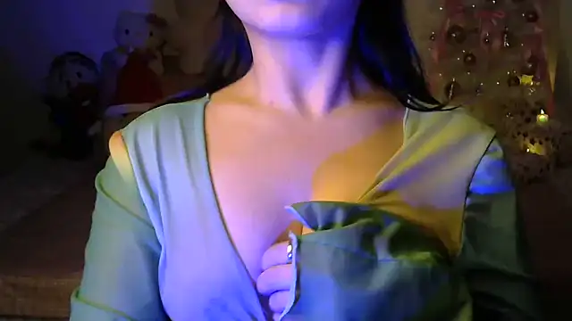 Snapshot of amrita2210 chatting on December 16, 6:57 pm amrita2210 online show from December 16, 6:57 pm