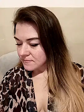 LunikaLunaX online show from February 10, 7:17 pm