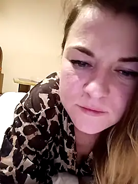 LunikaLunaX online show from February 25, 6:42 pm