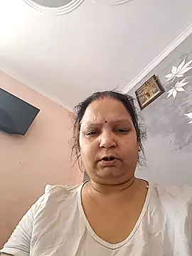 Snapshot of Kavya_kapoor chatting on March 9, 5:11 am Kavya kapoor online show from March 9, 5:11 am