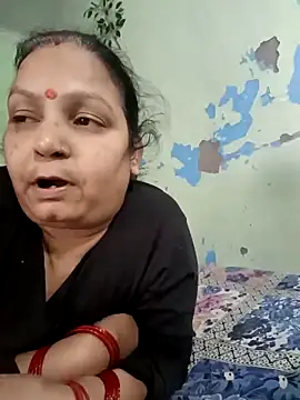 Snapshot of Kavya_kapoor chatting on November 29, 8:17 am Kavya kapoor online show from November 29, 8:17 am