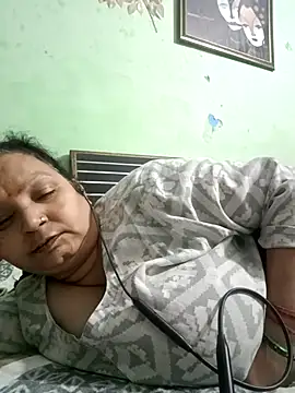 Kavya kapoor online show from December 17, 5:41 pm