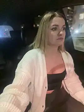 Devill Angel  online show from December 11, 5:37 pm