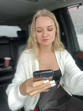 Devill Angel  online show from December 21, 9:55 am