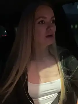 Devill Angel  online show from January 31, 2:39 pm