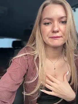 Devill Angel  online show from December 23, 9:51 am