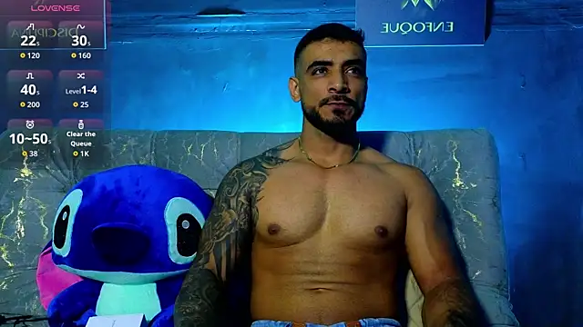 Snapshot of ERIC_HARRISON chatting on November 8, 9:35 pm ERIC HARRISON online show from November 8, 9:35 pm