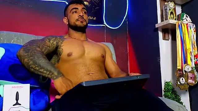 ERIC HARRISON online show from January 17, 10:57 pm