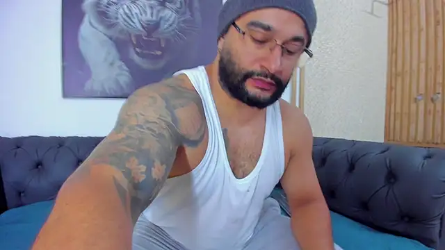 Luke  09 online show from February 28, 11:47 am