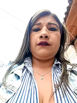 Snapshot of Hannahcandyy chatting on February 8, 7:16 pm Hannahcandyy online show from February 8, 7:16 pm