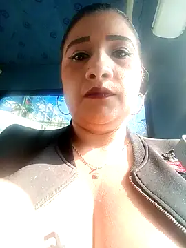 Snapshot of Hannahcandyy chatting on February 10, 2:26 pm Hannahcandyy online show from February 10, 2:26 pm