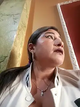 Snapshot of Hannahcandyy chatting on February 20, 8:47 pm Hannahcandyy online show from February 20, 8:47 pm