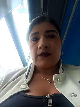 Snapshot of Hannahcandyy chatting on February 25, 8:19 pm Hannahcandyy online show from February 25, 8:19 pm