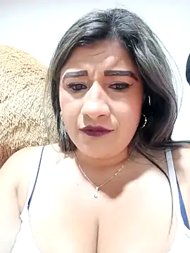 Snapshot of Hannahcandyy chatting on February 27, 2:21 am Hannahcandyy online show from February 27, 2:21 am