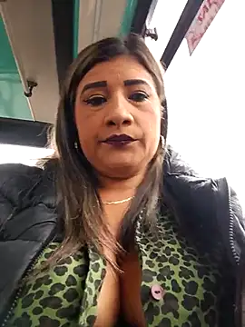 Snapshot of Hannahcandyy chatting on March 5, 2:34 pm Hannahcandyy online show from March 5, 2:34 pm