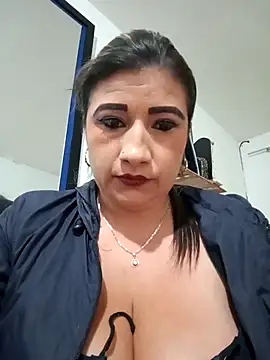 Snapshot of Hannahcandyy chatting on March 14, 1:35 pm Hannahcandyy online show from March 14, 1:35 pm