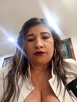 Snapshot of Hannahcandyy chatting on October 29, 4:09 pm Hannahcandyy online show from October 29, 4:09 pm