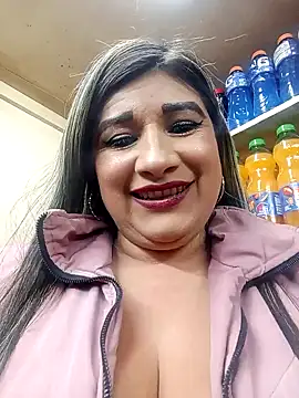 Snapshot of Hannahcandyy chatting on November 2, 5:21 am Hannahcandyy online show from November 2, 5:21 am