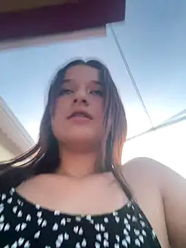 Snapshot of littlemelodi18 chatting on September 9, 11:04 pm littlemelodi18 online show from September 9, 11:04 pm