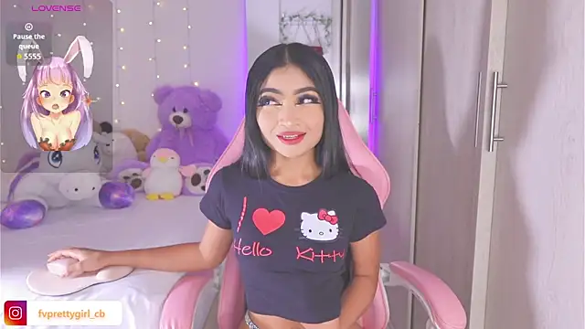 Snapshot of urfavprettygirl chatting on December 17, 9:37 am urfavprettygirl online show from December 17, 9:37 am