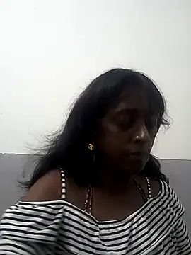 mamakarma1403 online show from March 22, 12:35 pm