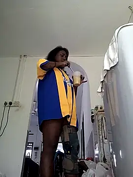 mamakarma1403 online show from October 6, 12:41 am