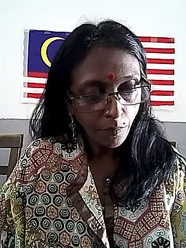 mamakarma1403 online show from October 17, 2:26 am