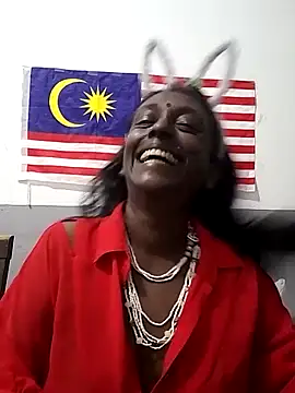 mamakarma1403 online show from November 17, 1:50 pm