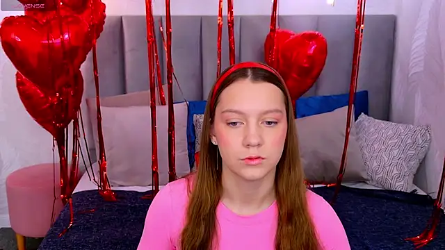 Snapshot of AliceBrayan chatting on February 13, 6:09 am AliceBrayan online show from February 13, 6:09 am