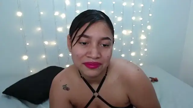 Snapshot of miss_rose1 chatting on January 31, 3:33 pm miss rose1 online show from January 31, 3:33 pm