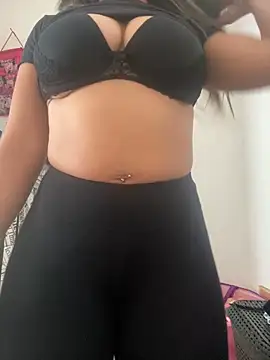 Snapshot of Gabizinhagirls chatting on February 26, 7:49 pm Gabizinhagirls online show from February 26, 7:49 pm