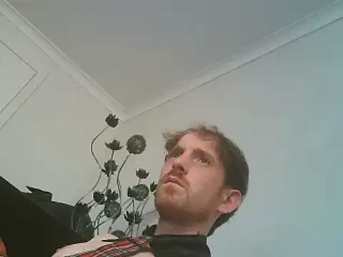 Snapshot of PocoLoco420 chatting on October 16, 12:33 am PocoLoco420 online show from October 16, 12:33 am