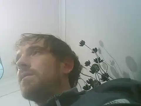 Snapshot of PocoLoco420 chatting on November 18, 2:17 am PocoLoco420 online show from November 18, 2:17 am