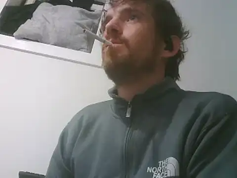 Snapshot of PocoLoco420 chatting on November 28, 12:13 am PocoLoco420 online show from November 28, 12:13 am