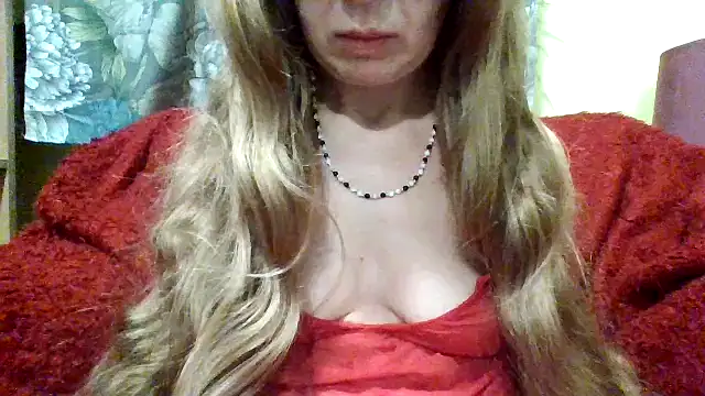 fajnaniunia88888 online show from February 13, 10:39 pm