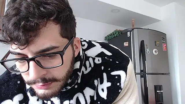 thomas gun online show from January 31, 7:56 pm