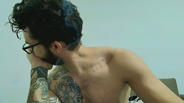 thomas gun online show from April 9, 2:22 am