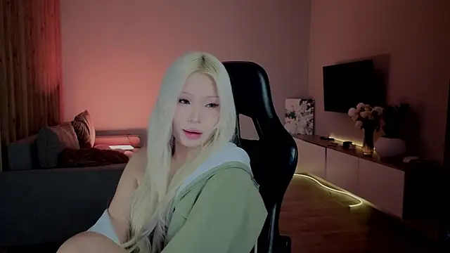 RileyMee online show from January 14, 3:12 am