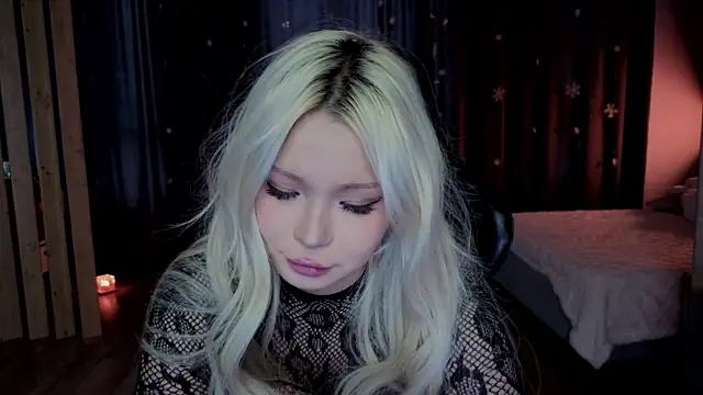 RileyMee online show from February 6, 3:11 am