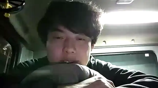 Snapshot of whitebriefboy chatting on January 24, 5:32 pm whitebriefboy online show from January 24, 5:32 pm